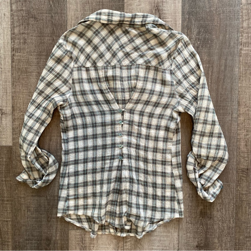 PLAID TOP - Picture 2 of 3